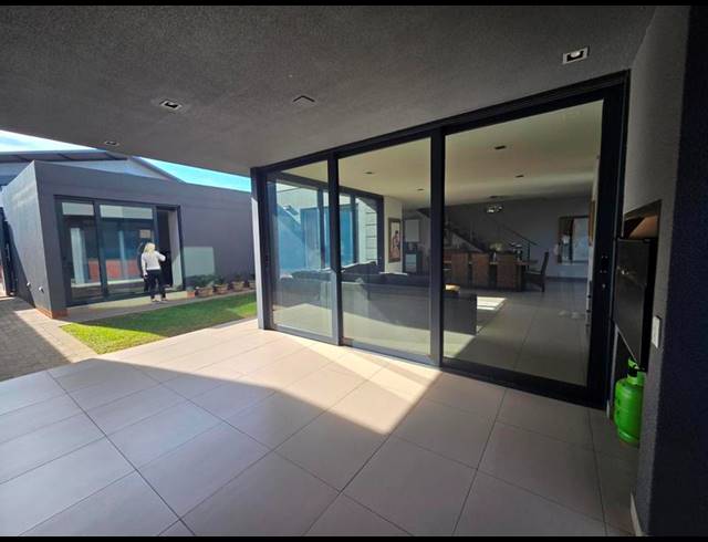 4 BEDROOM PROPERTY TO RENT IN WATERKLOOF RIDGE